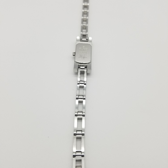 Gucci 3900L Diamond Mother of Pearl Dial watch - Picture 2 of 9